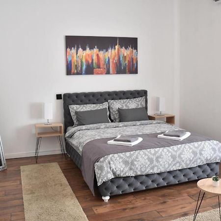 Apartment In Belgrade With Small Parking Space Экстерьер фото