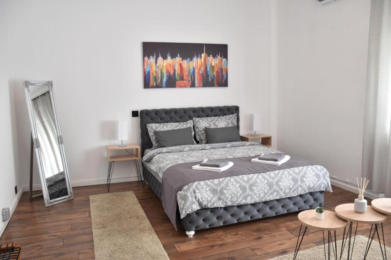 Apartment In Belgrade With Small Parking Space Экстерьер фото